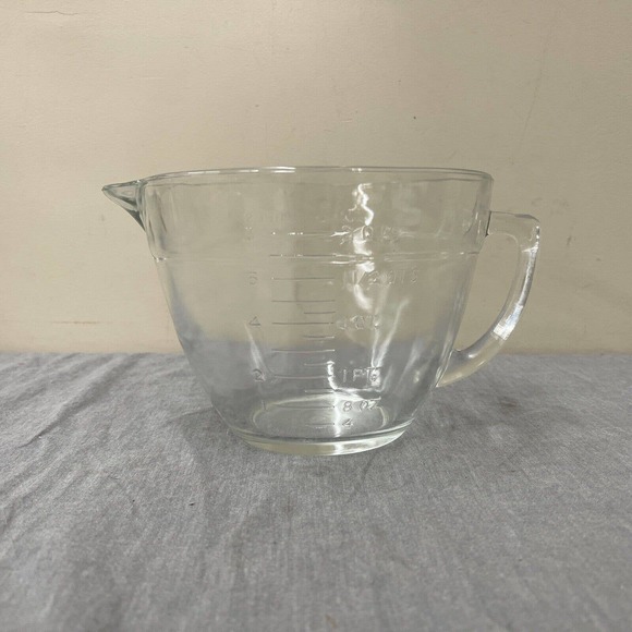 Anchor Hocking 2 Qt 8 Cup Glass Measuring Cup Batter Mixing Bowl USA FS Charity - Picture 2 of 9